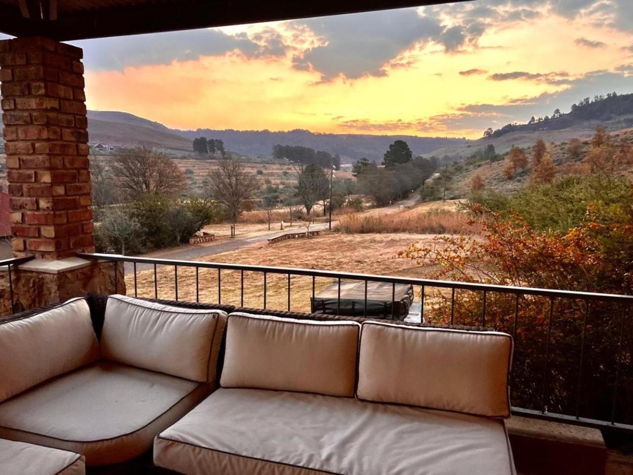 Stone Creek Mountain Lodge Dullstroom Εξωτερικό φωτογραφία